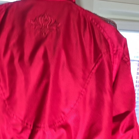 Descente Graphic Label Jacket - Picture 7 of 8